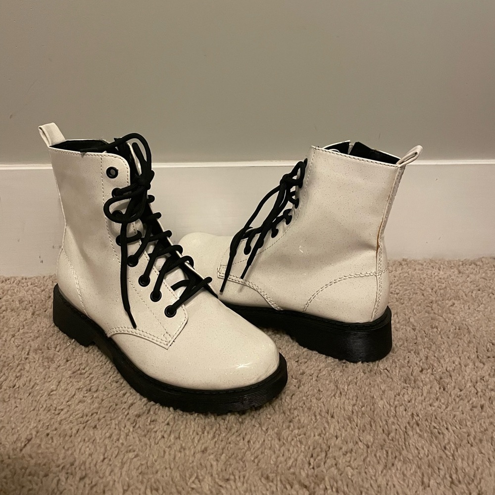 New Kids White Glittery Boot